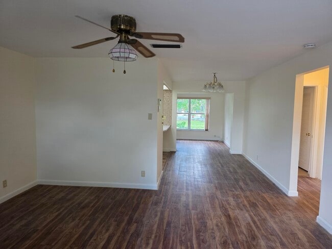 7195 NW 9th Ct