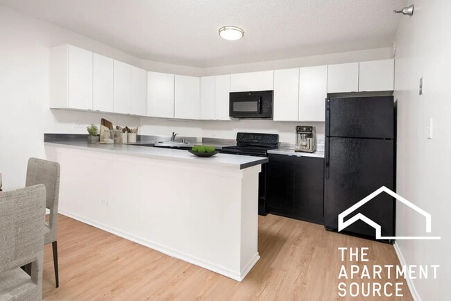 Photo - 1120 N La Salle Dr Unit 9L