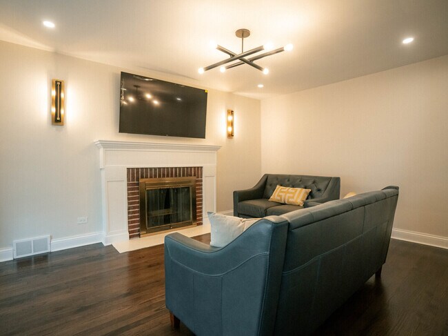 Photo - 274 Berteau Ave
