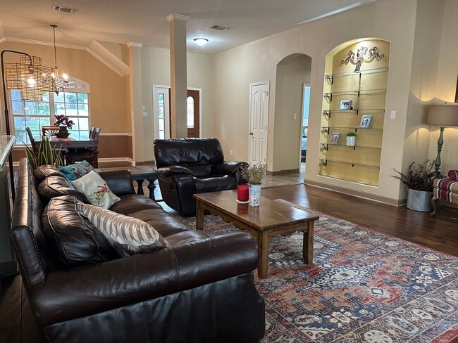 Photo - 1604 Canyon Oak