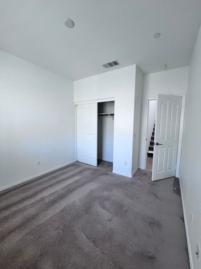4040 Obsidian Rd