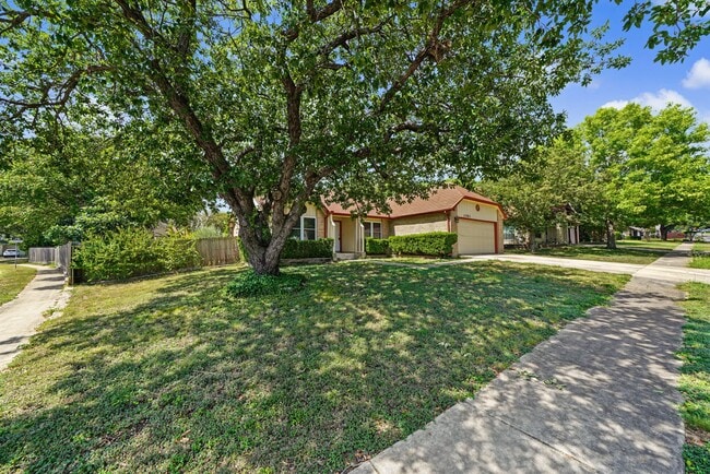 2701 Hillview Ln