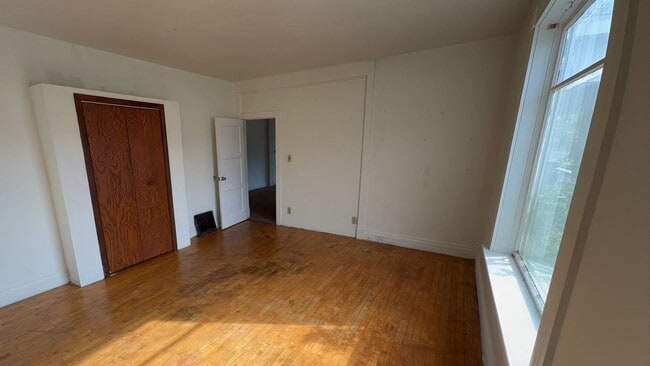 Photo - 111 N 3rd Ave Unit Lower