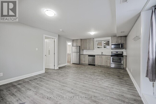 Photo - 814 Glencairn Ave