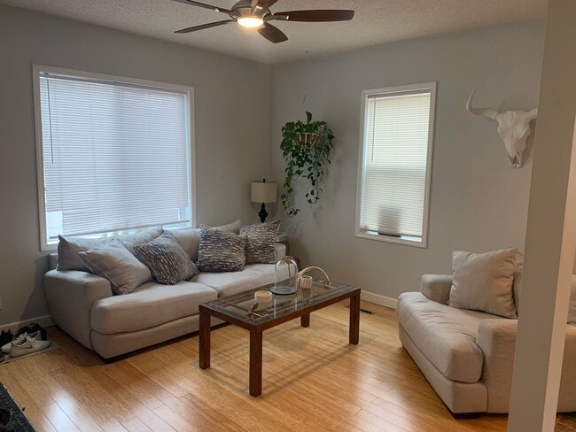 Photo - Single Family Home in Bryn Mawr - 3 bed 2 bath!