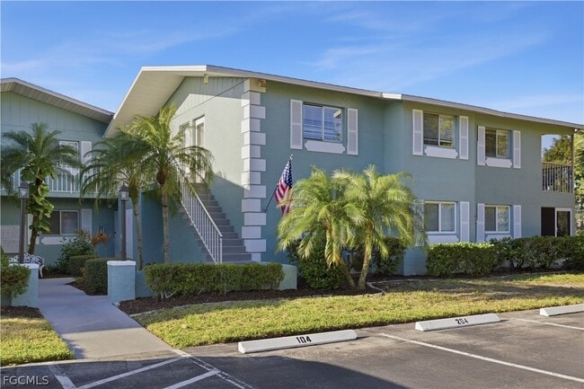 Building Photo - 8109 Country Rd Unit 206