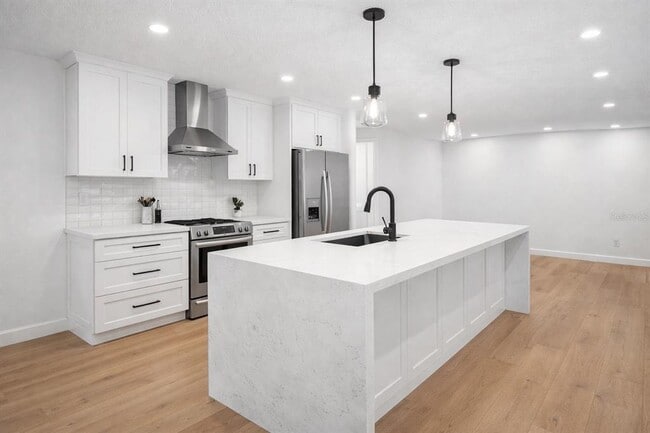 Photo - 5200 26th Ave N