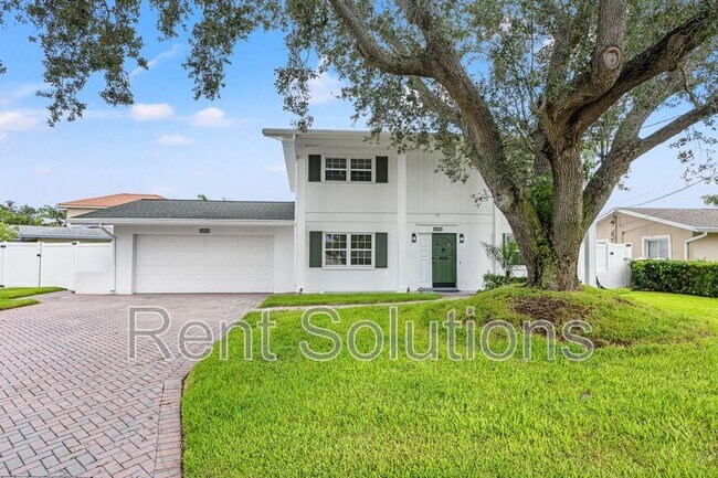 Photo - 4000 14th Way NE