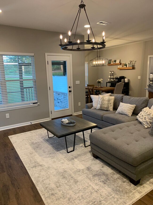 Photo - 4BD/2BA FOR RENT