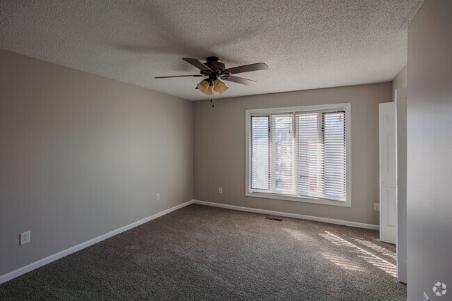 2BR, 1.5BA - 1100SF - Master Bedroom