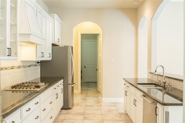 Photo - 638 Enfield Dr