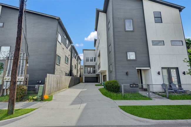 Photo - 607 Sydnor St