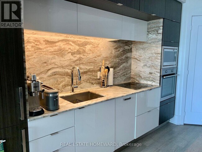 Photo - 1 Edgewater Dr Unit 413