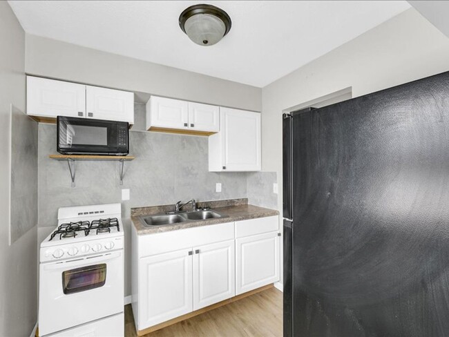 Photo - Riley Place Apartments