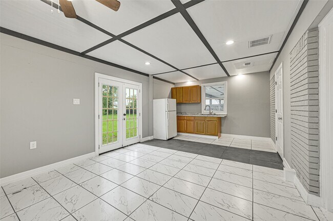Photo - 1407 Avenue I
