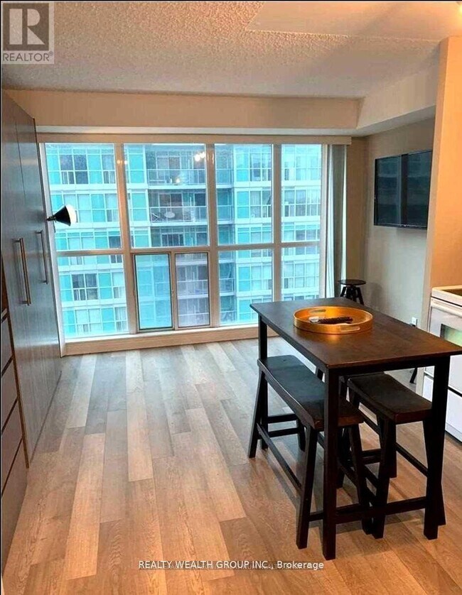 Photo - 50 Town Centre Court Unité 705