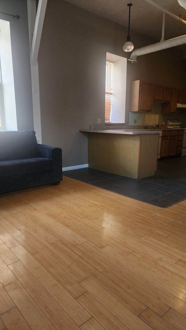 Photo - 1211 Howard St Unit 201