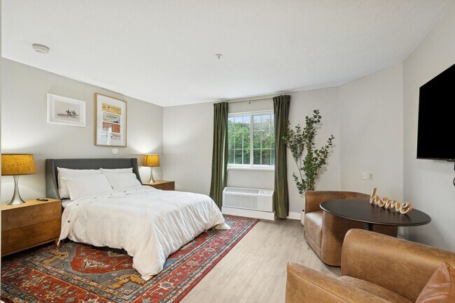 Building Photo - Maverick Station