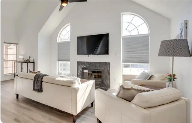 Photo - 2943 S Bend Dr