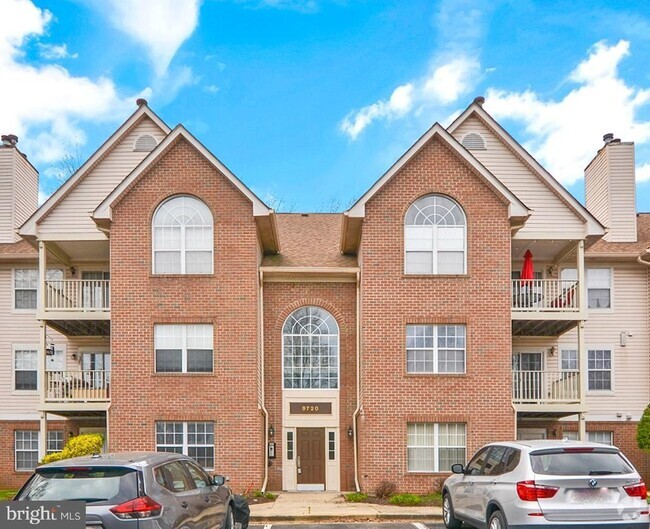 Building Photo - 9720 Lake Point Ct Rental