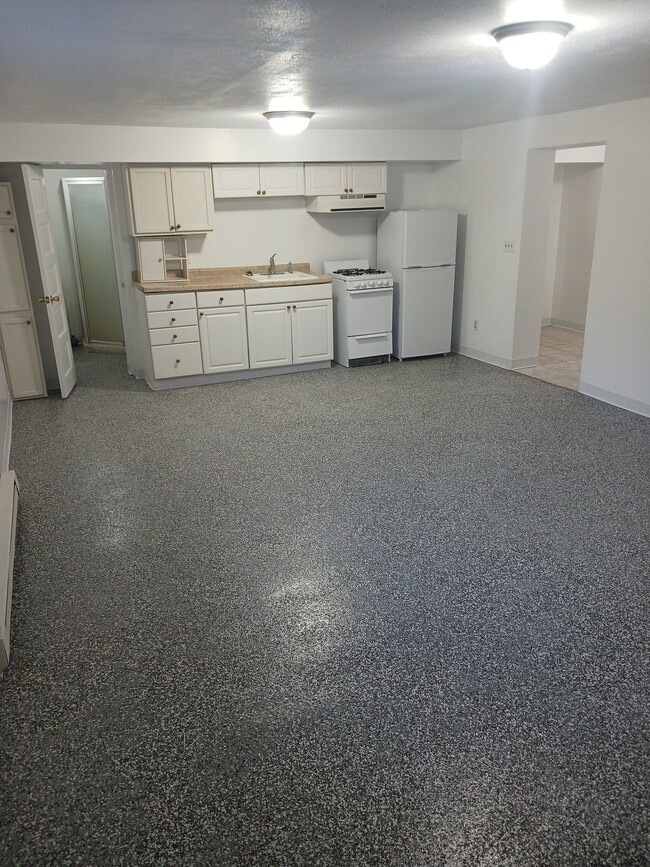 Photo - W162N11651 Park Ave Unit 1B