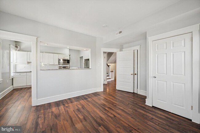 Photo - 1609 Upland Ave