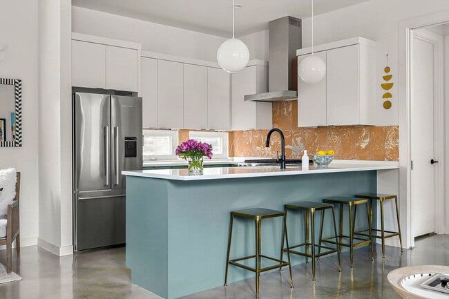 Photo - 2000 Riverview St Unit ID1262295P