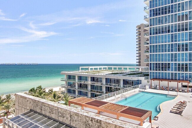 6801 Collins Ave Unit LPH 05