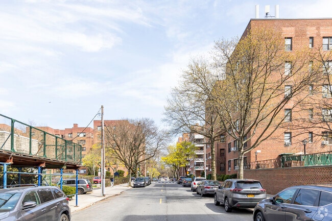 Context - Valentine Gardens Cooperative