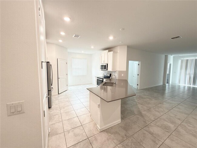 Photo - 6300 Chirpine Ln