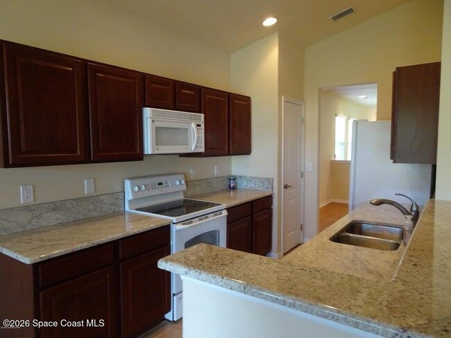1020 Venetian Dr Unit 205