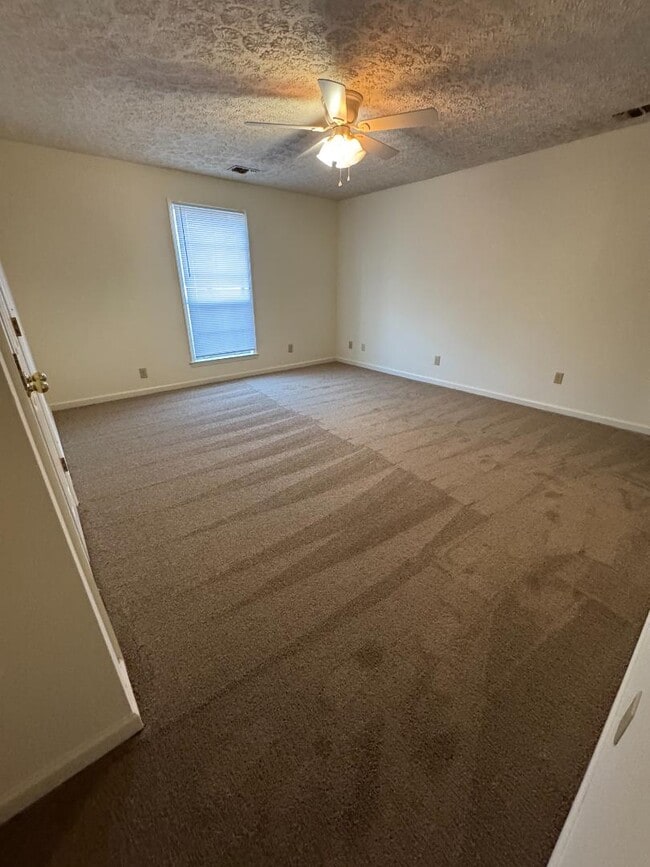 Photo - 1714 Monument Ln