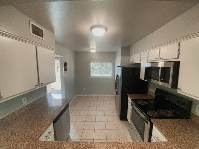 Photo - 2210 Dorrington St Unidad 205