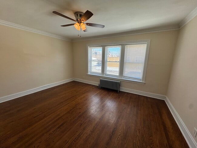 Photo - 2510 N LeClaire Ave