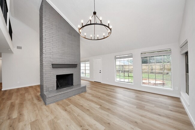 718 Land Grant Dr
