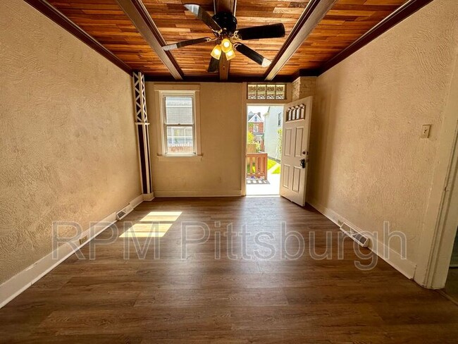 Photo - 817 N Sheridan Ave