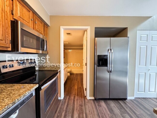Photo - 12043 W Cross Dr Unit APT 301