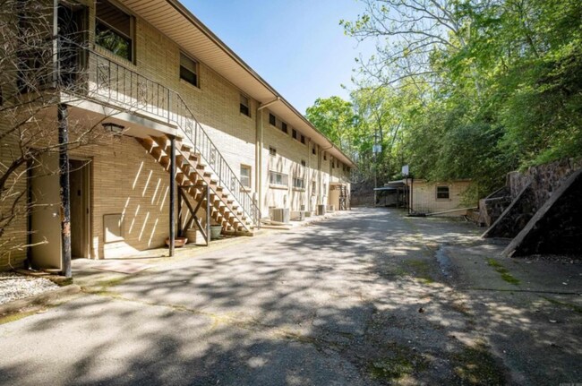 Photo - 1 Coolwood Dr Unit 11