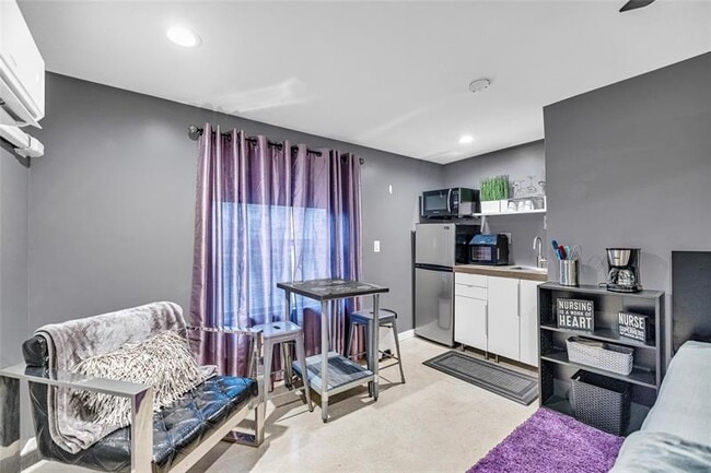 Photo - 1713 NE 11th St Unidad B