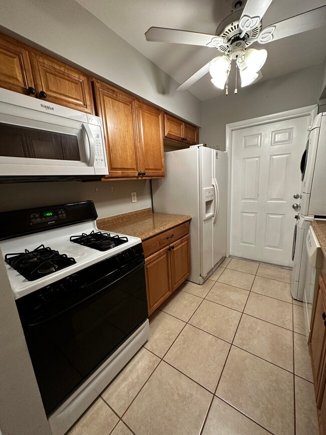 Photo - 240 SW 7th St Unit 10