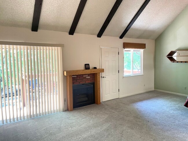 Photo - Town home for rent in The Aspens townhome neighborhood 2b, 1 bath
