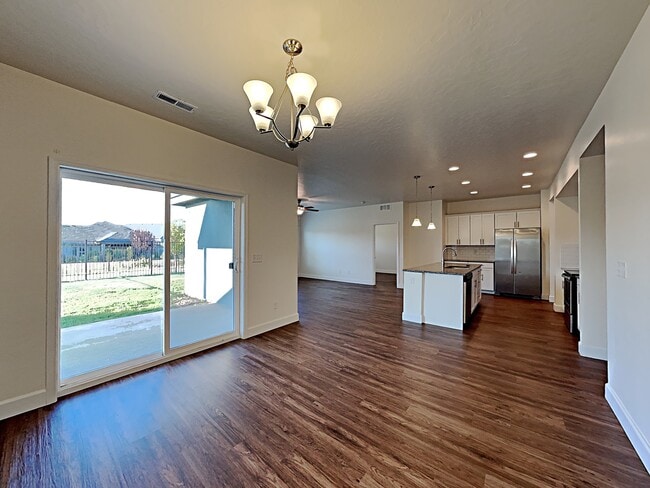 Photo - 400 E Sicily Dr