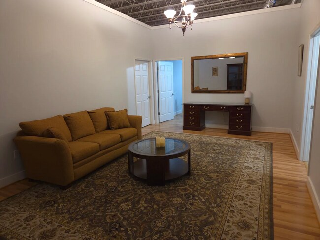 Photo - 215 S Jefferson Ave