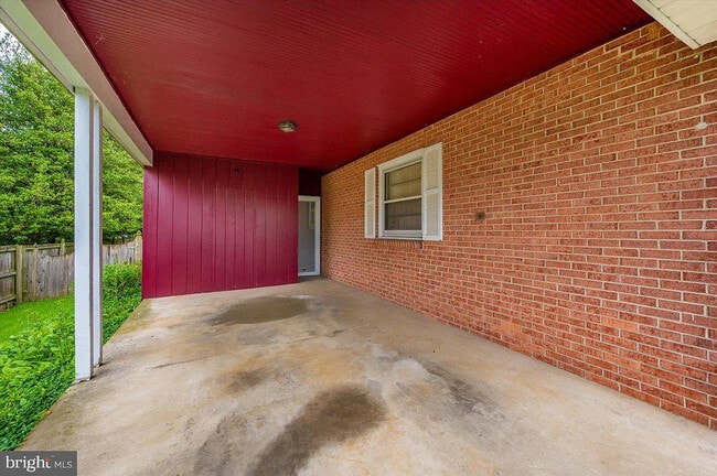 Photo - 18731 Rolling Rd