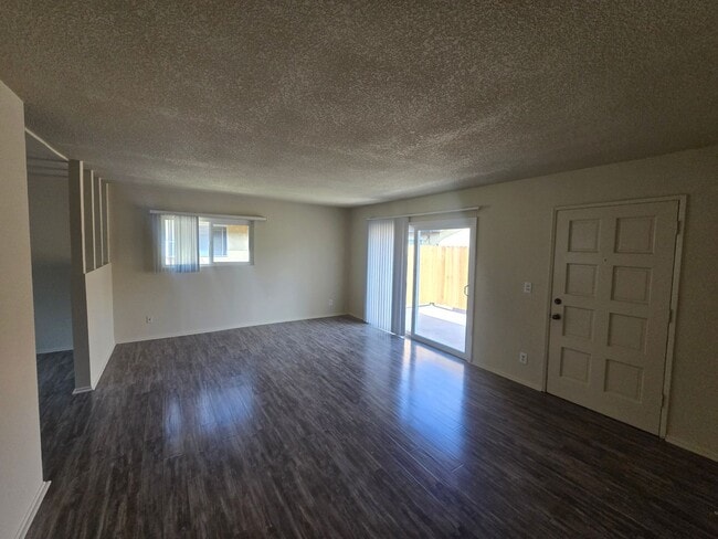 Photo - Woodland359 Unidad C