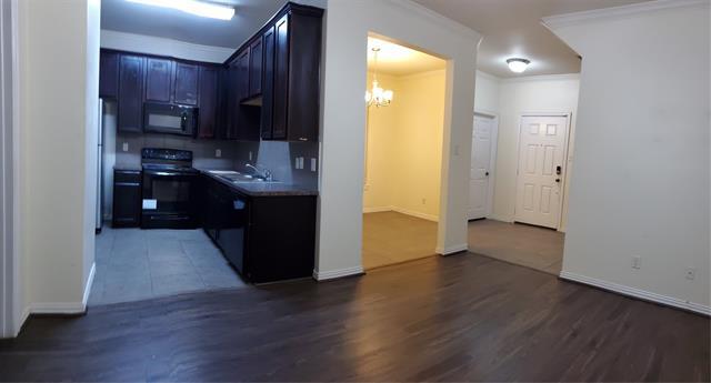 Photo - 3015 Tudor Ln