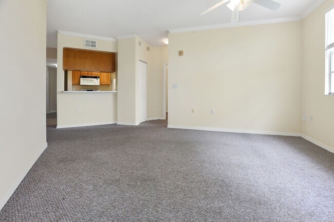 Photo - 2bd Condo right by UTC & Lakewood Ranch