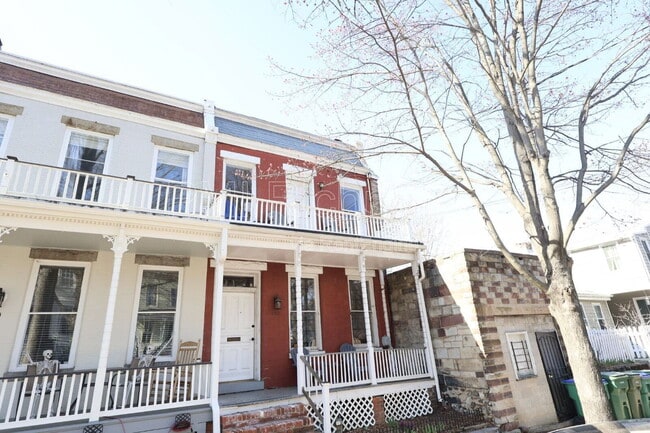 Building Photo - 420 N 27th St