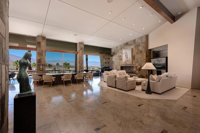 9 Rockcrest