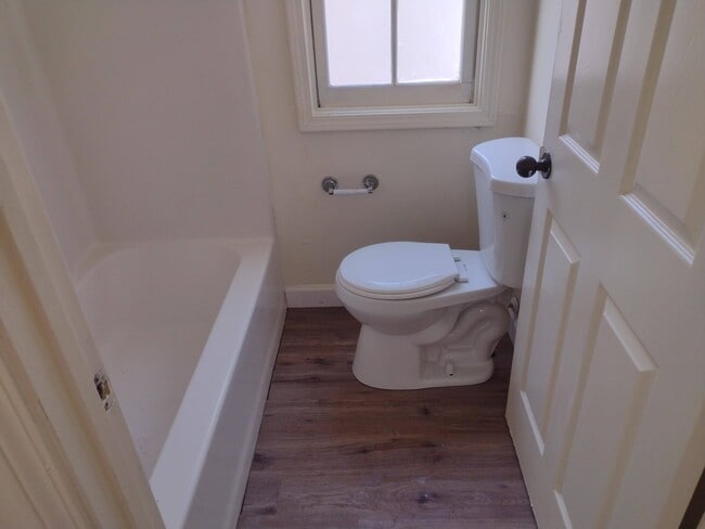 Photo - 39 America St